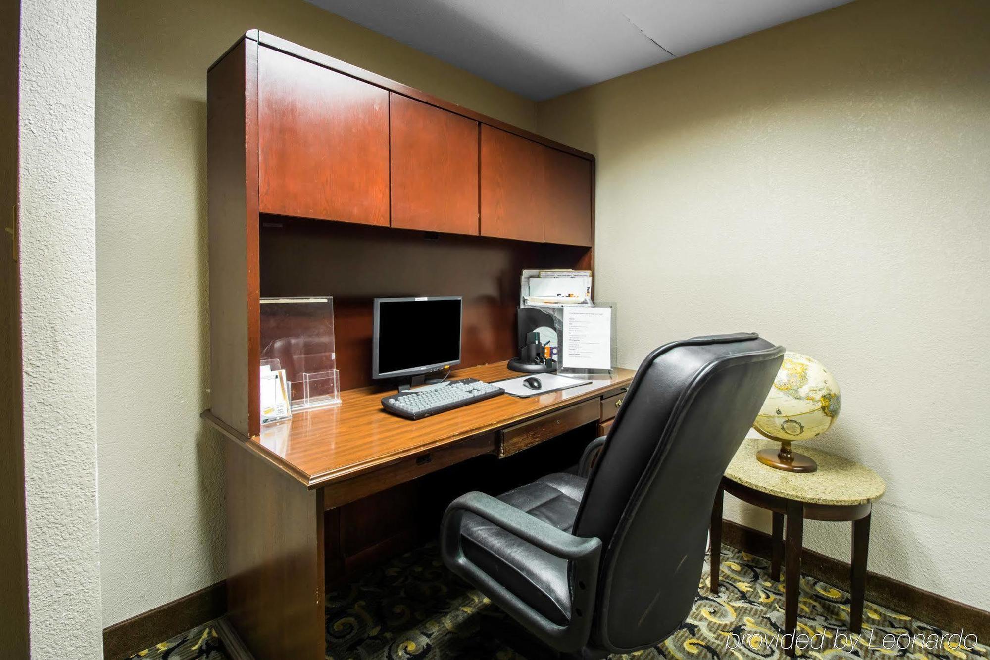 Quality Inn & Suites Tallahassee Exterior foto