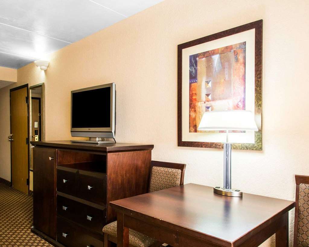 Quality Inn & Suites Tallahassee Habitación foto